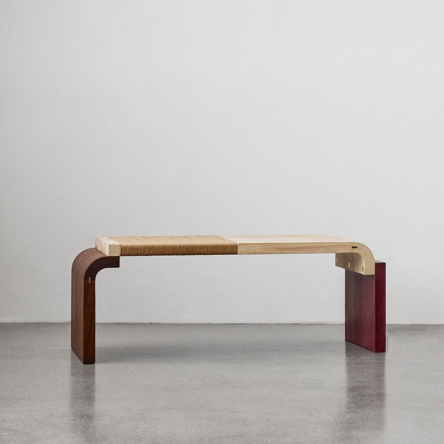 Brico Arc. 2 Seated
